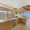 Lakehouse 61