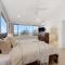 Lakehouse 61