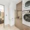 Alex Beach House, 100 steps to the sand, with ocean views - Александра-Хедленд