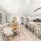 Alex Beach House, 100 steps to the sand, with ocean views - Александра-Хедленд
