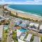 Alex Beach House, 100 steps to the sand, with ocean views - Александра-Хедленд