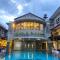 Hotel Sriti Magelang - Магеланг