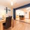 Pass the Keys A Bright Spacious Home With Free Parking - Surbiton