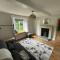 Cosy Cottage for 6 & Pets Friendly in Hope Valley Pass the Keys
