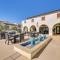Furnished Patio and Putting Green La Quinta Home - La Quinta