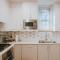 A Gentle Hideaway in the Urban Forest WEST END downtown Vancouver - Ванкувер
