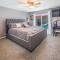 Coral Beauty! Heated Pool & Spa!
