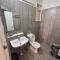 Good Stay Pool view stylish Studio Apartment,6km from Airport, 307