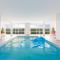 Villa Yana Bretagne Piscine Intérieure partagée et Spa Privatif 100m de la Plage