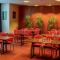 VILNIUS PARK PLAZA HOTEL, Restaurant & Terrace, Panorama Bar, Conference & Banquet Center - Vilna