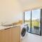 Hobart Luxury Waterfront Retreat 4BR Award-Winning Stay