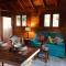 Cozy Mountain Chalet