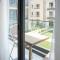 Embassy Gardens 2 Bed Apartment W/Pool View