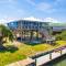 Waterfront Dauphin Island Home with Deck and Boat Dock - 多芬岛