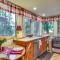 Lakefront Snohomish Cottage with Private Dock! - 史诺霍米须