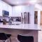 Gruene Daze Chalet - Stylish Aframe - Escape the Ordinary