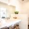Chic 2br Villas, Brawah, 300m To Coastal Bliss