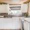Holiday Home Västra Näs by Interhome