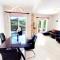 Villa Talassa with HEATED POOL, JACUZZI and 4x4 CAR - بييا