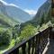 Cozy Chalet With Mountain Views in Ussin, Valtourneche, Parking