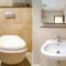 FabHotel Karpagam - 900m from Nehru Stadium