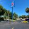 Motel 6-Lantana West Palm Beach, FL - Lantana