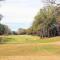 Donna’s Charm: 3 BR/king-suite/pools/golf