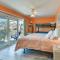 Walk to Ocean and Pier Surfside Beach House with Pool - Myrtle strand