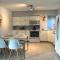 Intracoastal sunsets condo building with 2 beds or 1 bed units private heated pool - Помпано-Бич