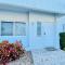 Intracoastal sunsets condo building with 2 beds or 1 bed units private heated pool - Помпано-Бич