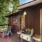Cozy Riverview Cabin