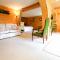 Charming 4-bed Chalet, Mountain Views, Double Garage