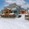 The Great Escape–2 Bdrm w/Private Sauna in Village - Big White