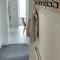 Wind and Waves Apartment by Seaside Llandudno
