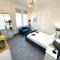 Wind and Waves Apartment by Seaside Llandudno