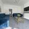 Wind and Waves Apartment by Seaside Llandudno