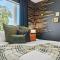 Brand New 3BD 2 5BTH Triplex Unit Near Downtown