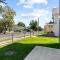 Brand New 3BD 2 5BTH Triplex Unit Near Downtown