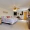 Waynesville Vacation Rental about 5 Mi to Downtown