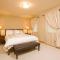 Woodinvilles Hollywood Hill Guest House