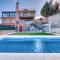 Luxe Villa, Pool, Mountain views, BBQ, Sky, - Miraflores de la Sierra