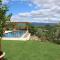 Hilltop villa with infinity pool and Todi views