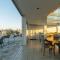 Luxury Penthouse with Stunning View and Hammam