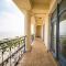 Crowne Plaza Ocean Spring Resort by IHG - Jimo