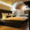 Bild Historical Luxury Homes - Luxus Suite Colloseum