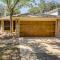 Ideally Located Austin Home with Fenced-In Yard! - 奥斯汀