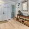 2129 Beach Wood