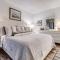 2349 Courtside Villas
