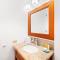 Cozy 1BR with Great Ocean Views - 3 Mins to Waikiki Beach!