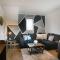 Luxurious 3-BR Contractor Stay, Holidays, Races, long stays, FREE Unlimited Wi-Fi, Parking